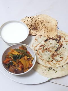 વેજ જાલફ્રેજી (Veg Jalfrezi Recipe In Gujarati) રેસીપી મુખ્ય ફોટો