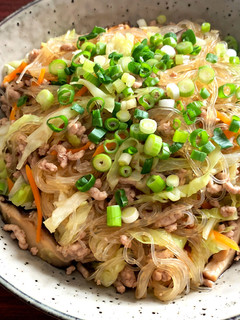 A picture of Stir-fried Harusame & Pork.