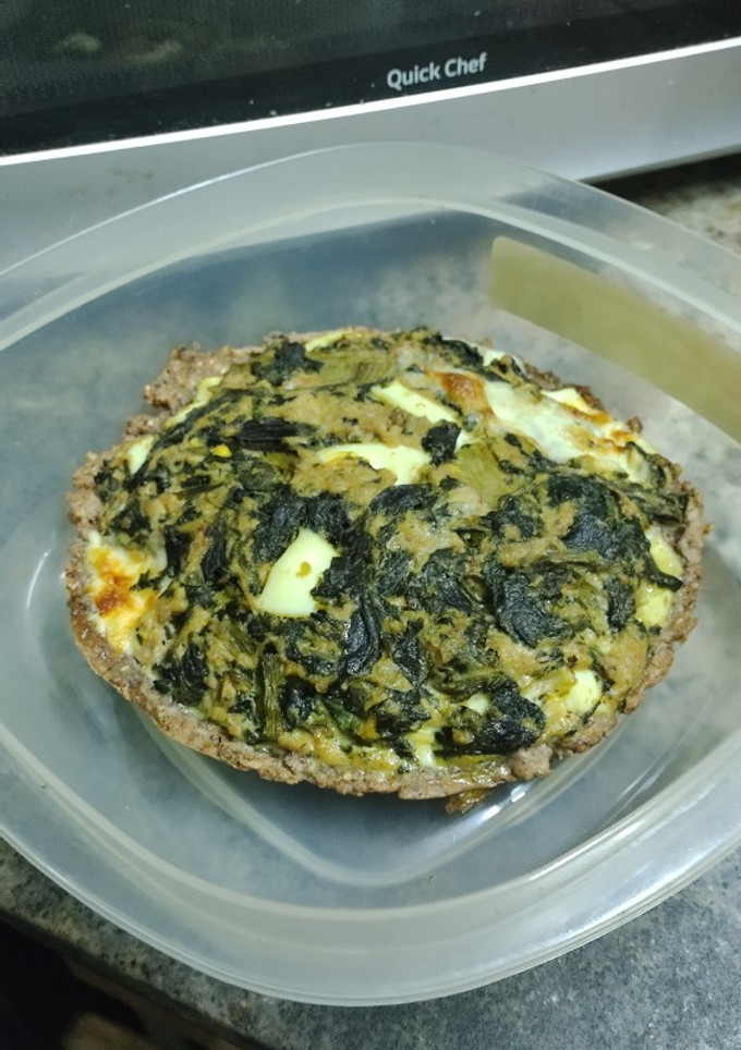 Una foto de Tarta de verdura y atún con masa keto o lowcarb