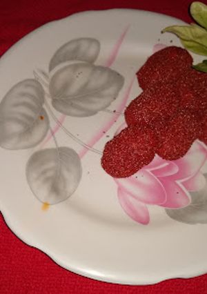 A picture of Lichi shaped sandesh.