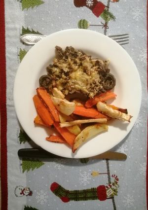 Csirkemájjal töltött gomba vegyes sült zöldségkörettel recept fotója