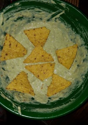 Una foto de Guacamole con nachos