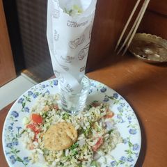 A picture of Bombay style Sukha bhel.