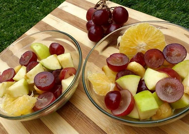 Fresh fruits salad