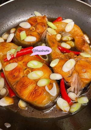 A picture of Braised Basa Fish with Pepper.