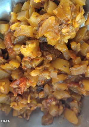 A picture of Lauki curry (bottle gourd curry).