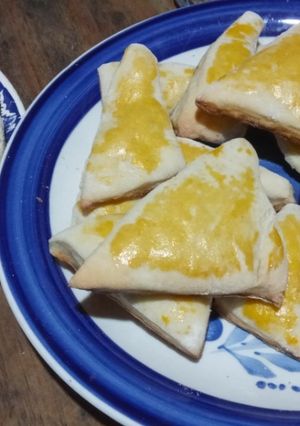 Una foto de Scones triangulares de yogurt de vainilla