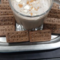 A picture of Biscuits shake.