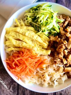 炸醬麵 / 家常麵 的食譜成品照片