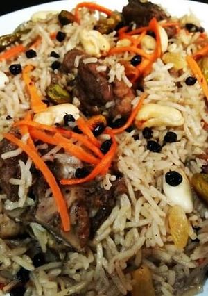 A picture of Kabuli/afghani Pulao😋💛🍲.