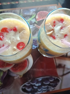 A picture of Yummy mango.