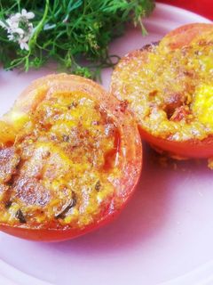 भरवाँ टमाटर (Bharva tamatar recipe in hindi) रेसिपी मुख्य फोटो