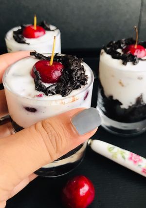 A picture of Black forest pudding shots.