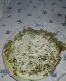 Huevos fritos con colchón de arvejas gratinado!!
