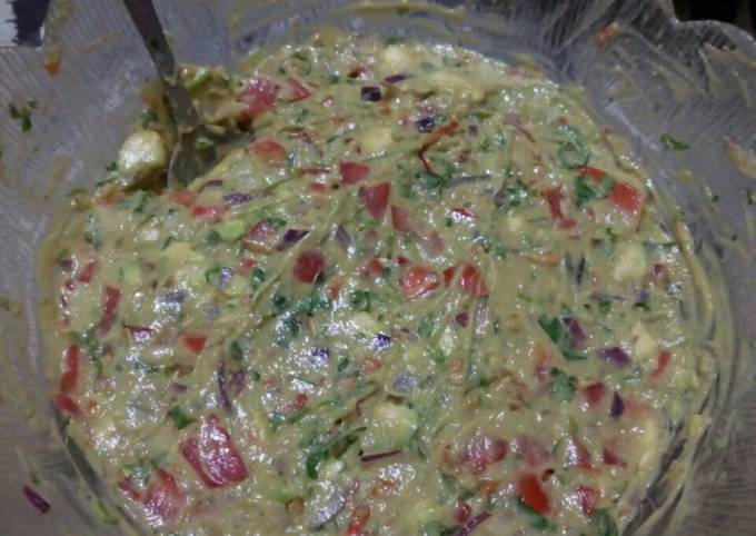 Guacamole with lemon juice