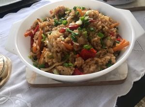 Una foto de Arroz con verduras y soya