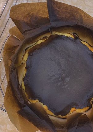 A picture of Basque Burnt Cheesecake.
