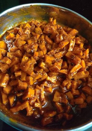 A picture of Carrot pickle instant.