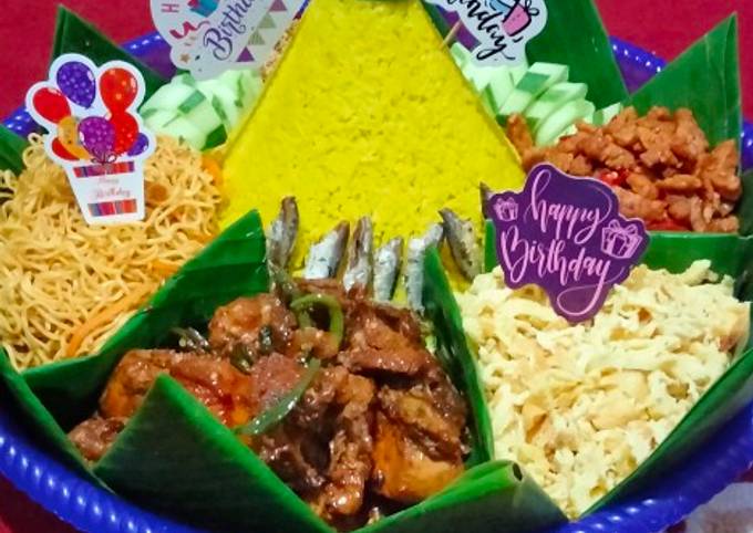 Nasi kuning pulen / nasi tumpeng lemak