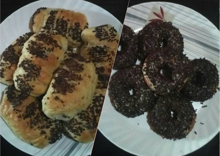 Roti pisang vs donat