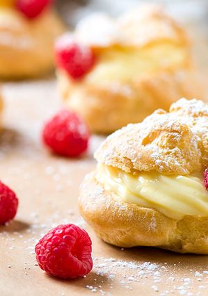 Una foto de Panecitos Rellenos de Crema (Cream Puffs)