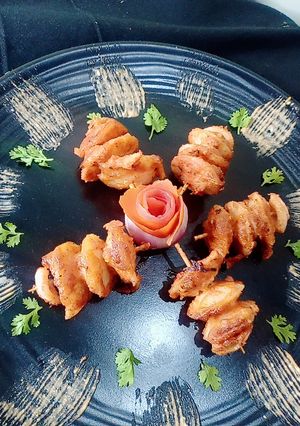 तंदूरी इडली टिक्का (tandoori idli tikka recipe in Hindi) रेसिपी मुख्य फोटो