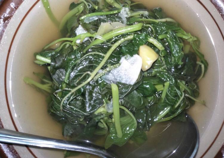 Sayur bayam ala anak kos