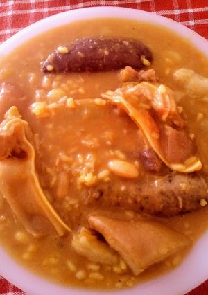 Una foto de Arroz amb fesols y naps (arroz con habichuelas y nabos)