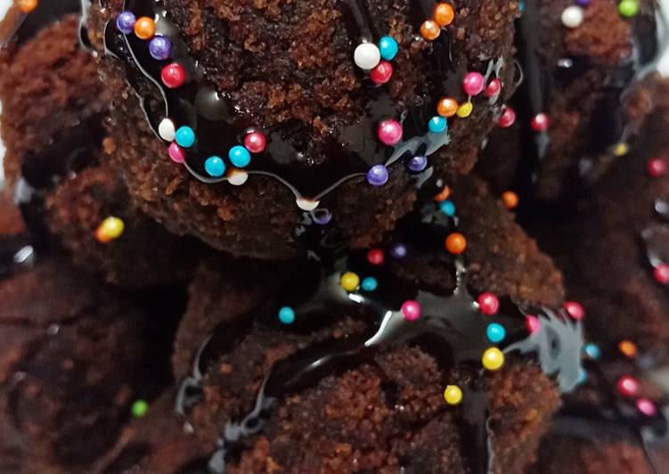 How to Make Ultimate Chocolate peanut butter cake pops