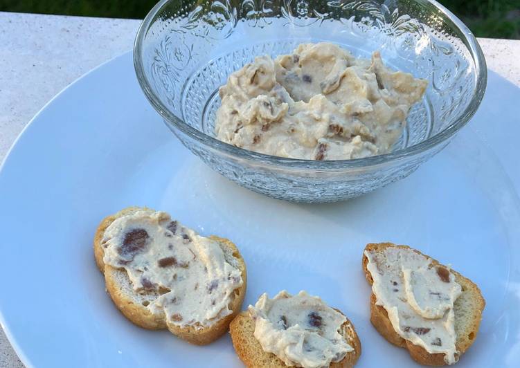 Tartinade oignons et chèvre