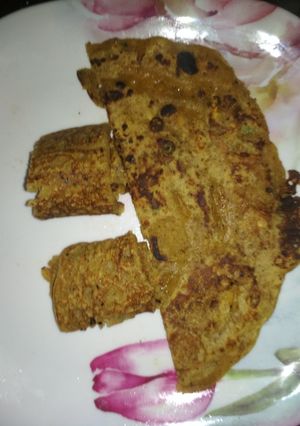 A picture of Besan ka chilla.