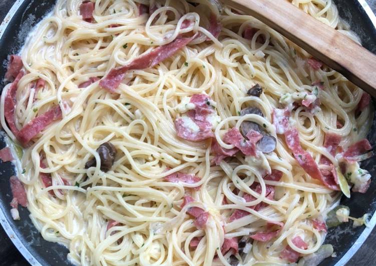 makanan Spaghetti Carbonara 😋👌🏻👩🏻‍🍳 Jadi, Enak Banget