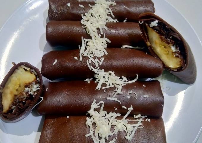 Dadar gulung coklat pisang meses