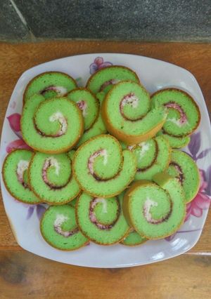 Foto resep Bolu Gulung Pandan Happycall