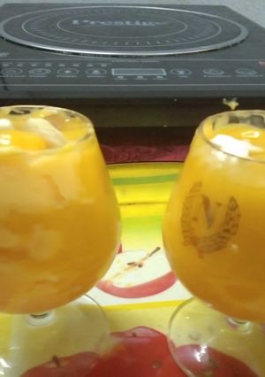 A picture of Mango. Custard. Pudding.