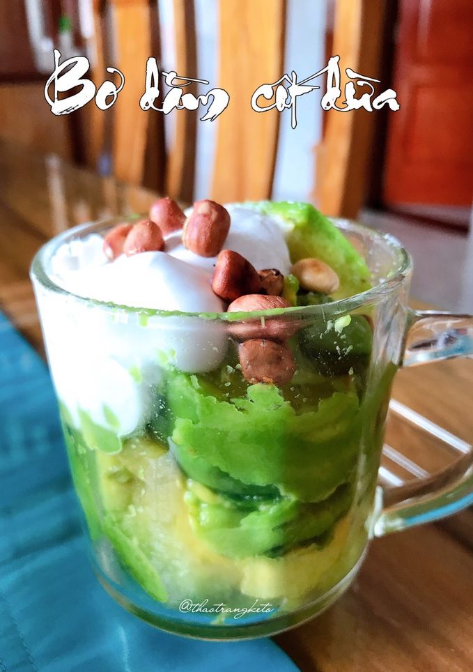 Hình của món Keto: bơ dằm cốt dừa.
