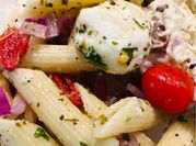 A picture of cherry tomato pasta