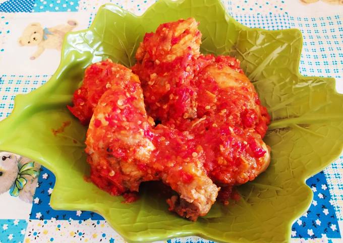 Bagaimana mengolah Ayam Bumbu Rujak Anti Gagal