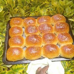 A picture of Dinner rolls.