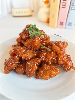 Foto resep Crispy Korean Chicken Popcorn with Honey Sesame Sauce