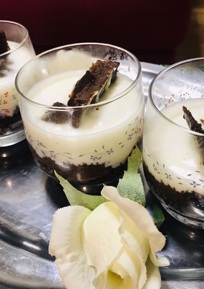 Una foto de Postre delicioso y rápido 🍧🍮