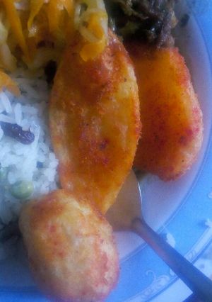 A picture of Deep fried potatoes.