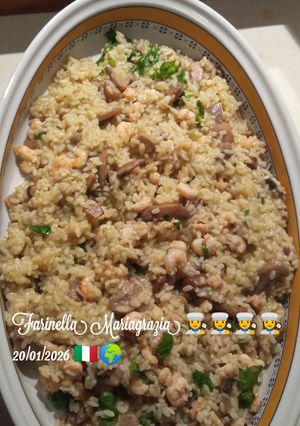 Foto di Nuovo risotto mare e monti funghi e gamberi fatto a modo mio 👩‍🍳🇮🇹🌍🏡🌇🦁💝