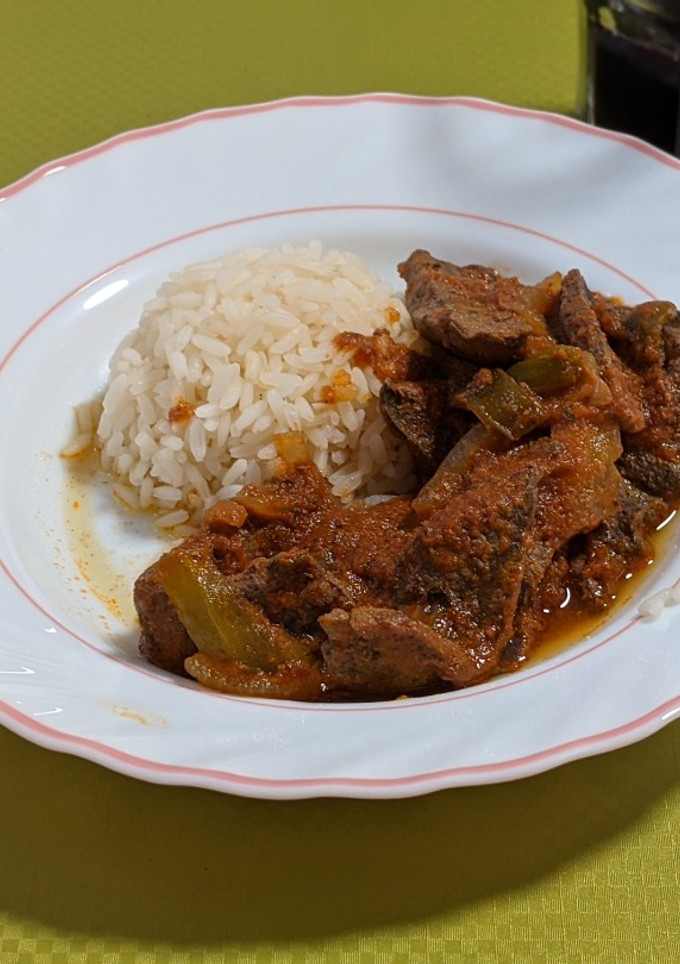 Una foto de Hígado de ternera entomatado al Garam Masala