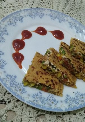 A picture of Double Decker Makke Di Roti.