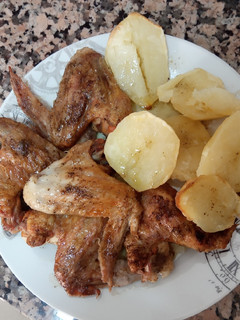 Una foto de Alitas de pollo al horno