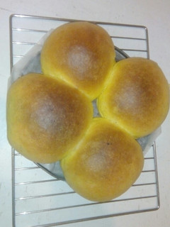 A picture of Naan bread.