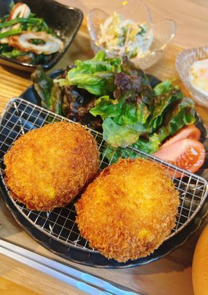 A picture of Potato Croquettes with Cream Cheese.