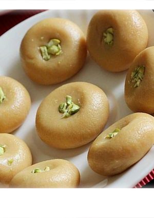 A picture of Akharot peda.