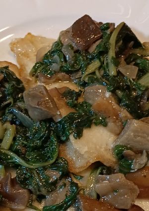 Foto di Platessa al forno con bietole e porcini